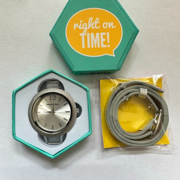 Origami Owl Watch with silver genuine leather band and silver sparkle face - Picture 3 of 3